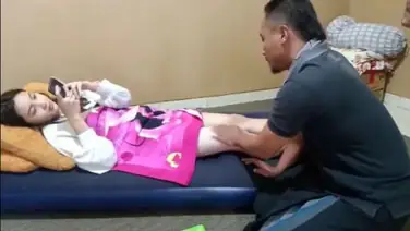 Jebakan Tukang Pijat Berakhir Saling Menggigit Basah