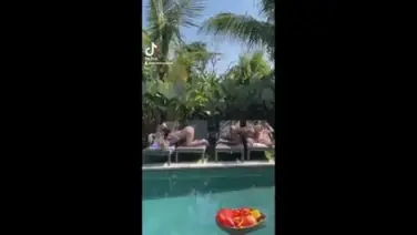 Keseharian Di Villa Bali Ngentot Sepuasnya Becek Banjir